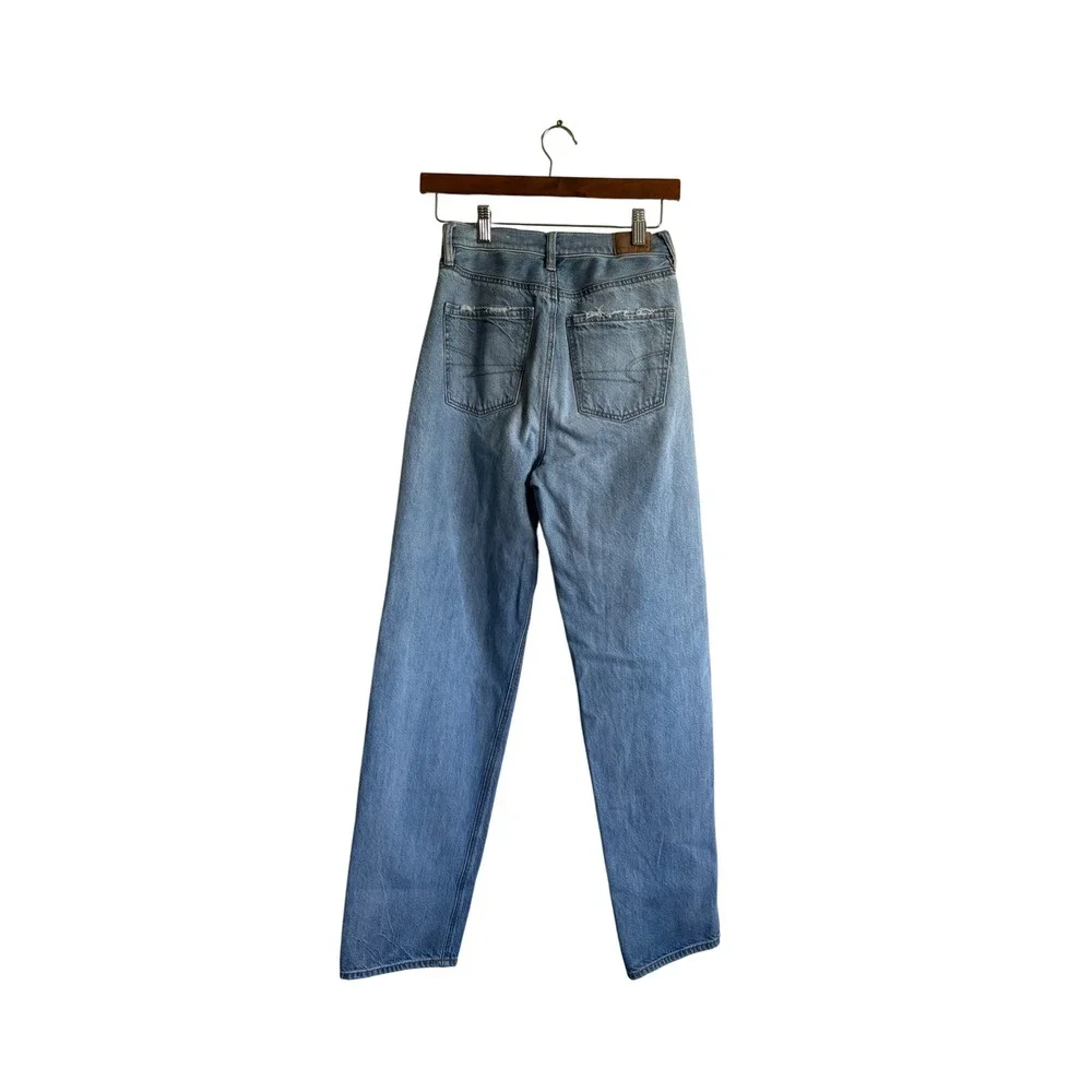American Eagle Baggy Jeans High Waisted Distressed Denim Light Wash‎ Size 0